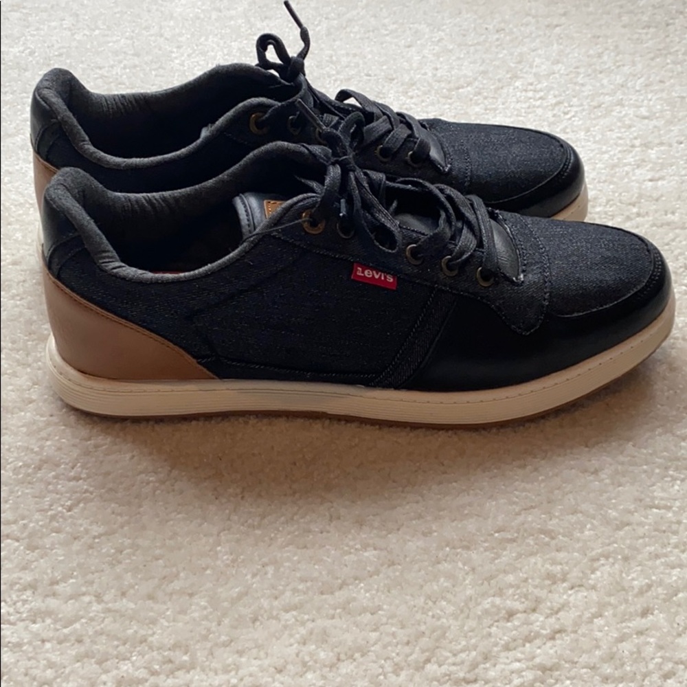 Levi’s Casual Shoe